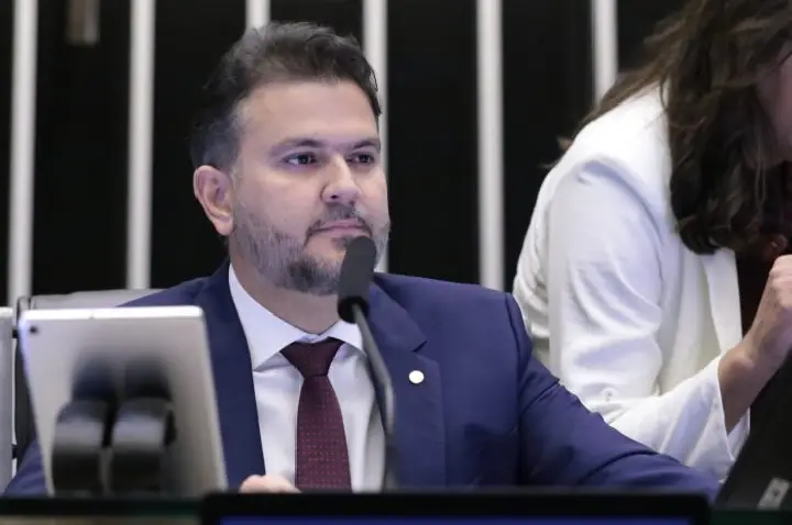 Corregedoria sugere suspensão de três deputados e censura escrita aos demais acusados da ocupação do Plenário